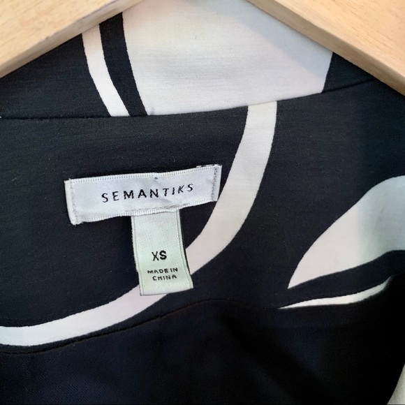 Spring Semantiks Black and White Pattern 3/4 Sleeve Jacket with Belt - Picture 8 of 11